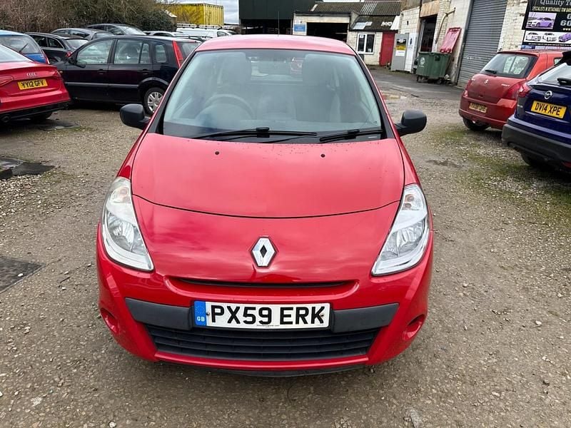 Used Renault Clio II Extreme 2009 Red Hatchback