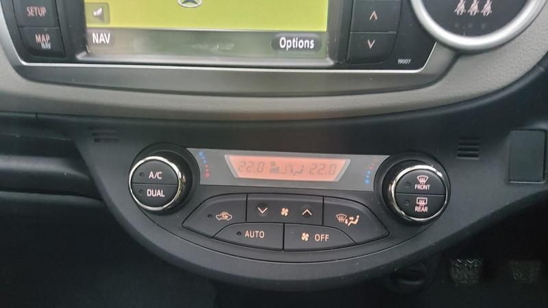 Used Toyota Yaris 2011 Turquoise Hatchback