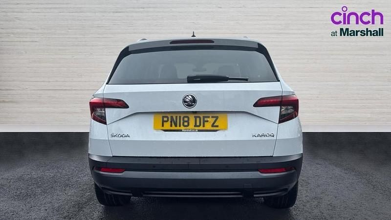 Used Skoda Karoq 150 HP (110 kW) 2018 White SUV