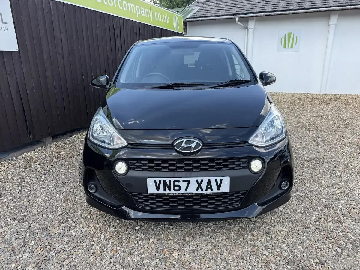 Used Hyundai i10 SE 87 HP (63 kW) 2017 Black Hatchback