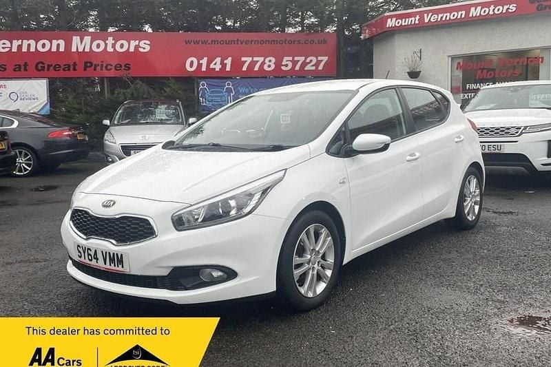 White Used 2014 Kia Ceed Family Hatchback | £6,495 (A bit pricey) - Image 1/1