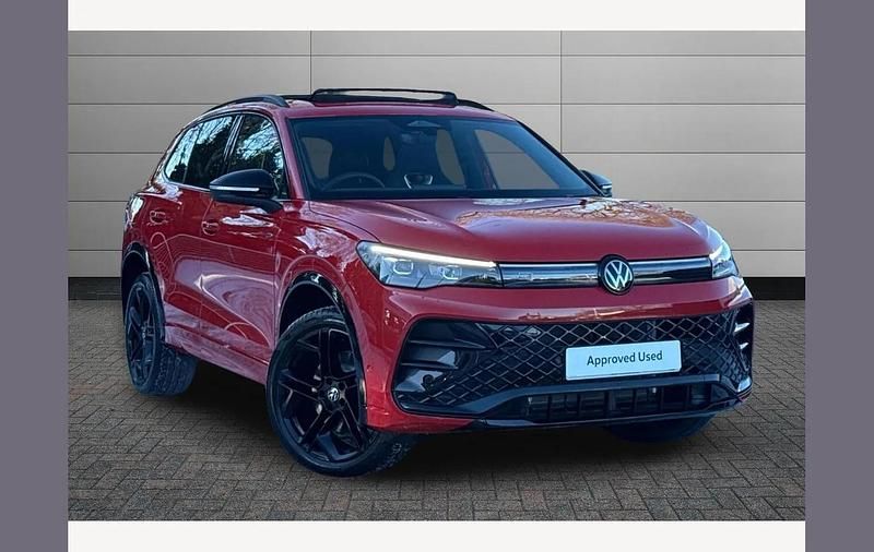 New VW Tiguan R-line 204 HP (150 kW) 2025 Red SUV