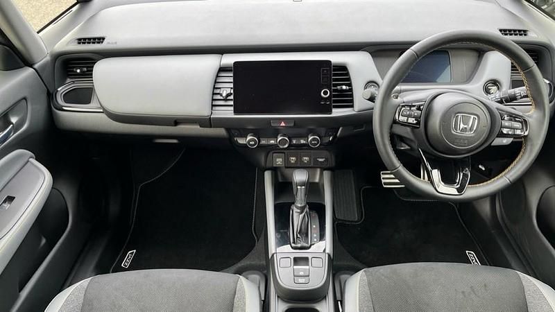 Used Honda Jazz Advance 122 HP (89 kW) 2025 Solid  crystal black Hatchback