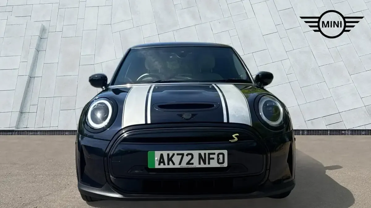 Used Mini Cooper S Hatch 135 kW (184 HP) 2022 Blue/black Hatchback