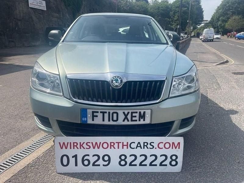 Used Skoda Octavia 2010 Green Hatchback