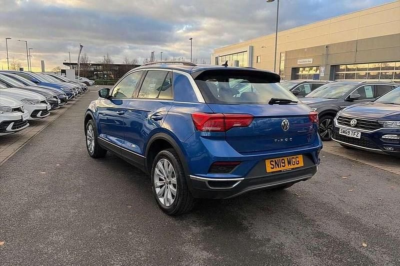 Used VW T-Roc SE 115 HP (84 kW) 2019 Blue SUV