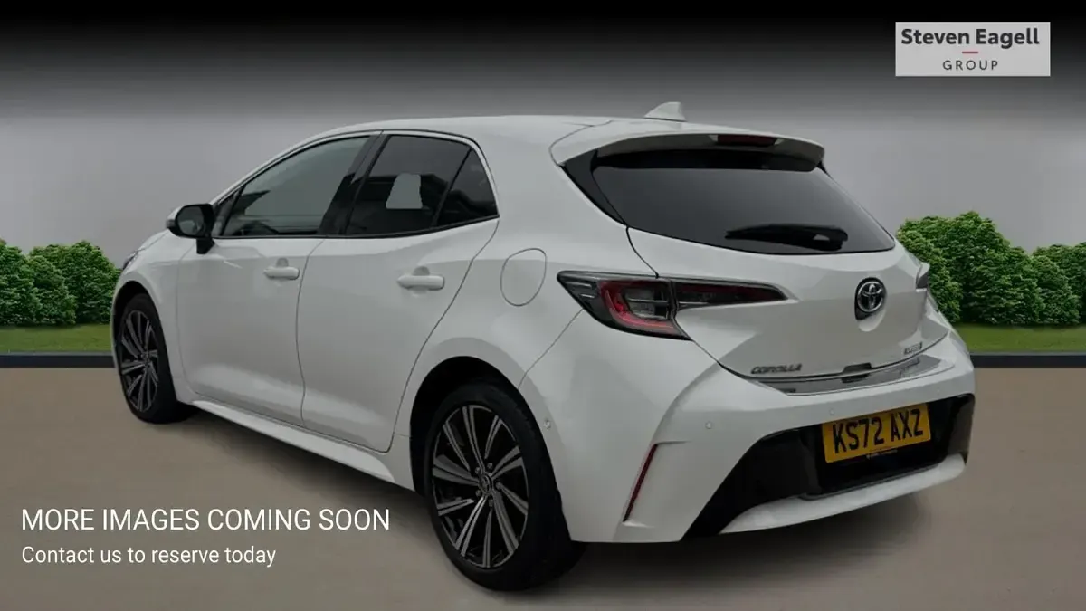 Used Toyota Corolla Design 140 HP (102 kW) 2023 White Hatchback