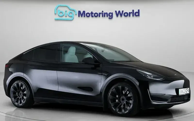 Used Tesla Model Y Standard Range 219 kW (299 HP) 2023 SUV