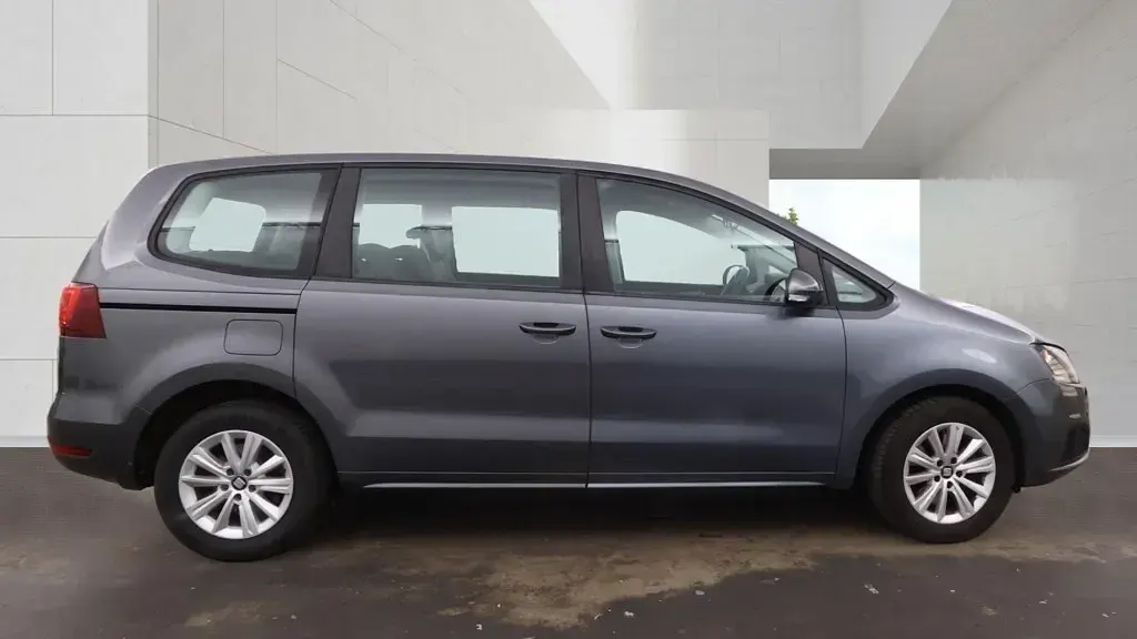 Used Seat Alhambra 150 HP (110 kW) 2016 Grey MPV