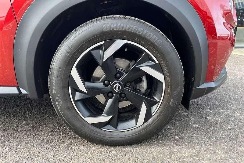 Used Nissan Juke N-Connecta 112 HP (82 kW) 2023 Red SUV