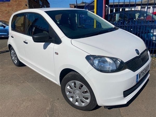 Used Skoda Citigo 59 HP (43 kW) 2014 White Hatchback