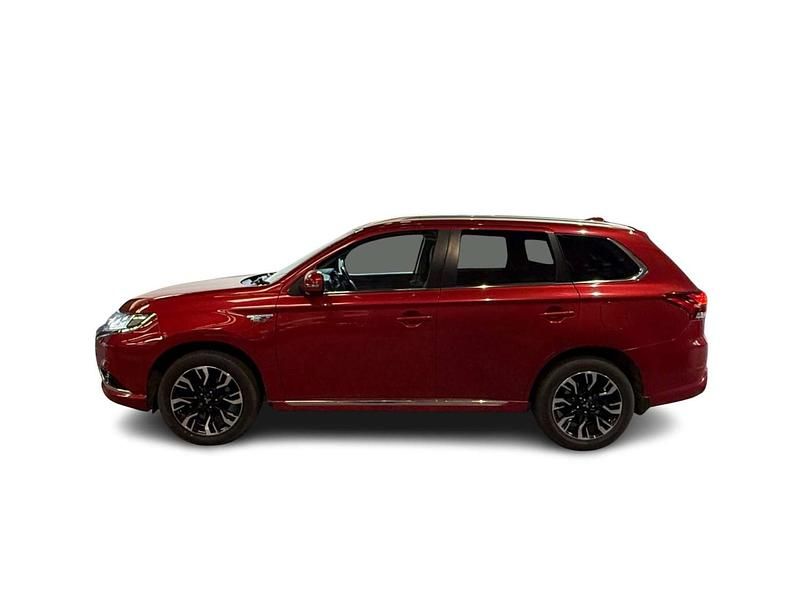 Used Mitsubishi Outlander P-HEV 2017 Red Estate