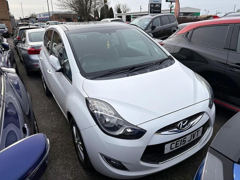 Used Hyundai ix20 Style 2015 Polar white Hatchback