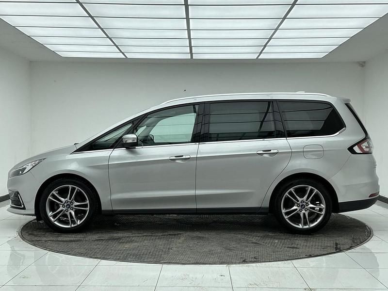 Begagnad Ford Galaxy Titanium 190 HK (139 kW) 2021 Silver Minibuss