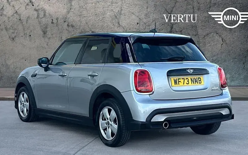 Used Mini Cooper Classic 136 HP (100 kW) 2022 Silver Hatchback