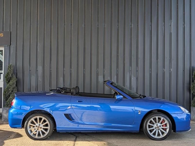 Used MG F 160 HP (117 kW) 2003 Blue Cabriolet