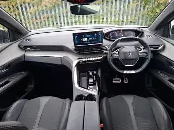 Usado Peugeot 5008 GTi 131 HP (96 kW) 2023 Branco SUV