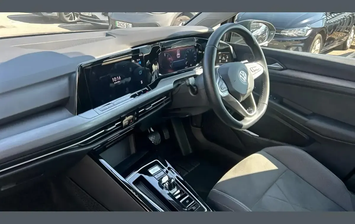 Used VW Golf VIII Style 200 HP (147 kW) 2022 Black Hatchback