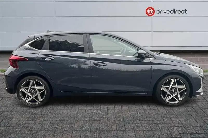 Used Hyundai i20 Premium 100 HP (73 kW) 2025 Grey Hatchback