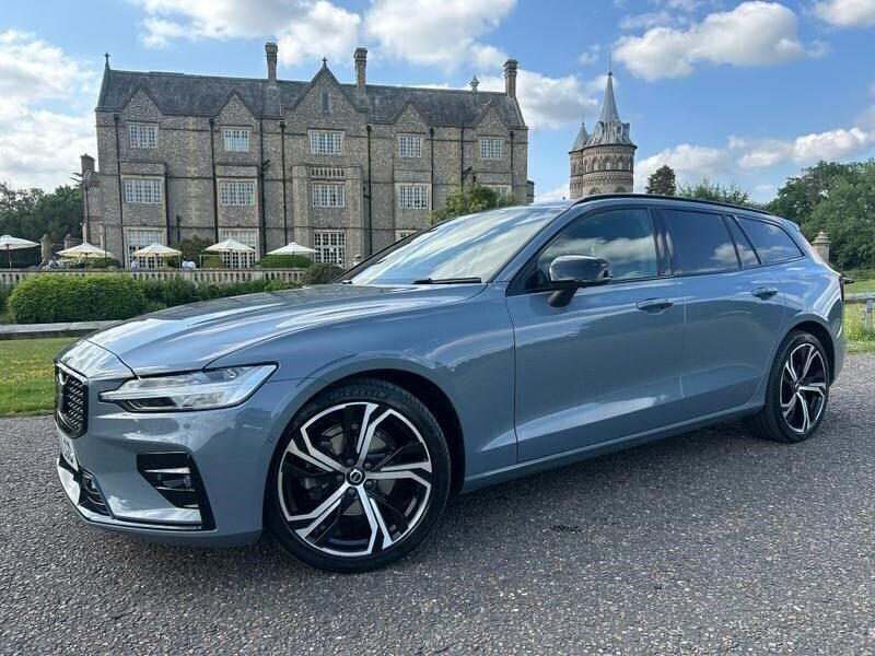Thunder grey Used 2023 Volvo V60 Plus Estate | £28,895 (Fair price) - Image 1/3