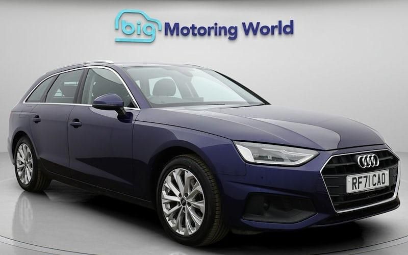Used Audi A4 150 HP (110 kW) 2022 Blue Estate