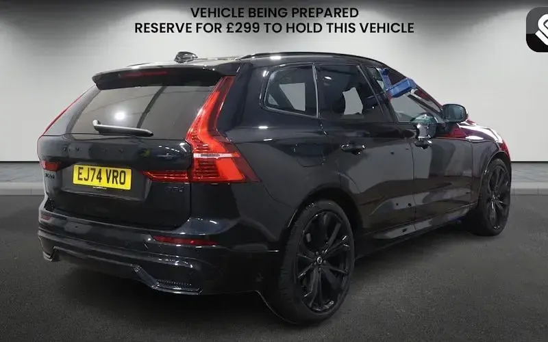 Used Volvo XC60 Ultra 250 HP (183 kW) 2024 Black SUV