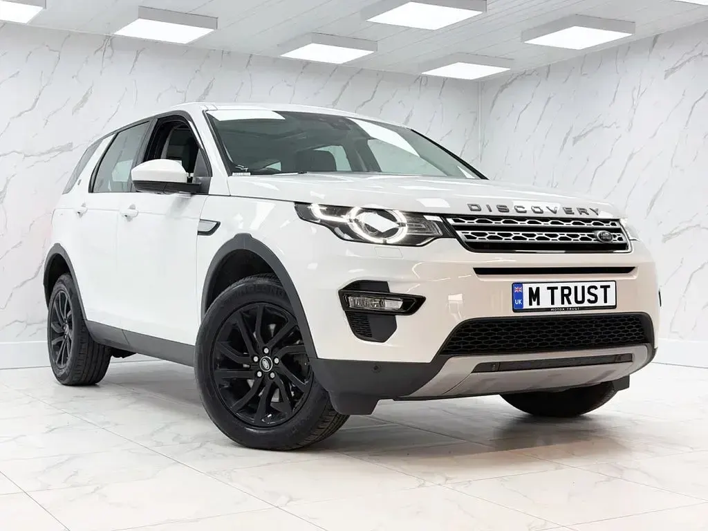 Used Land Rover Discovery Sport HSE 150 HP (110 kW) 2019 White SUV