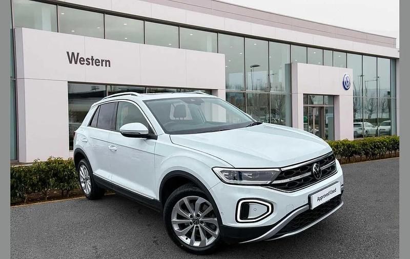 White Used 2023 VW T-Roc Style SUV | £25,199 (Fair price) - Image 1/4