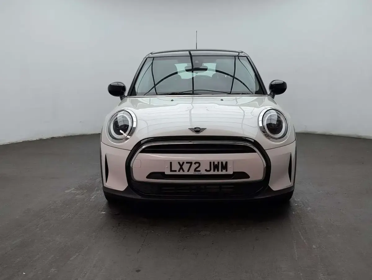Used Mini Cooper Classic 2023 White Hatchback