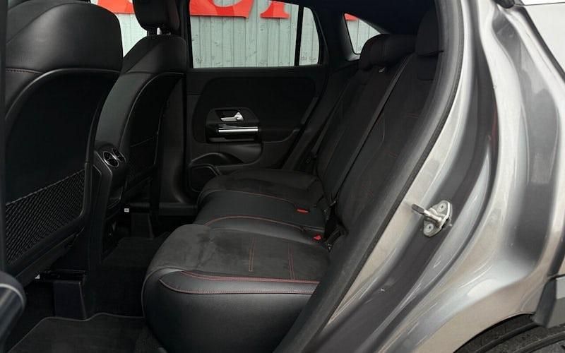 Used Mercedes GLA200 Executive 163 HP (119 kW) 2022 SUV