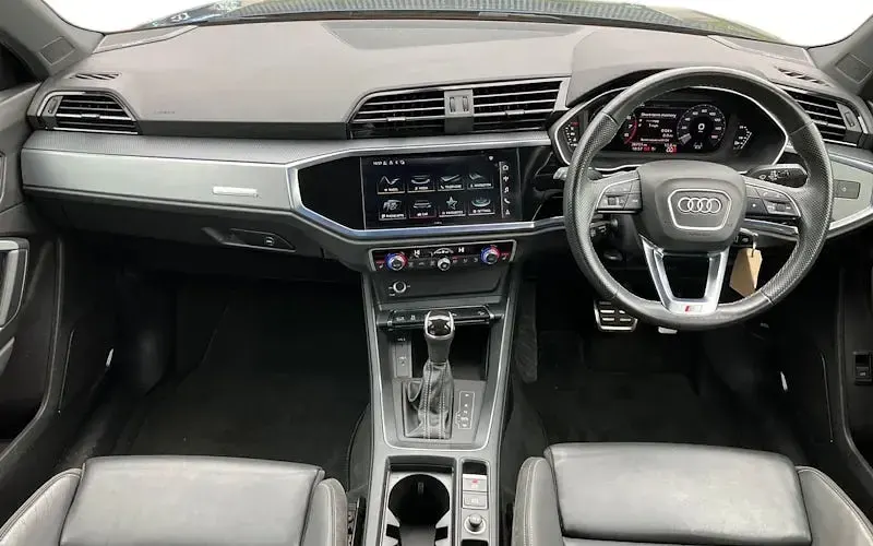 Usado Audi Q3 S-Line 245 HP (180 kW) 2023 SUV