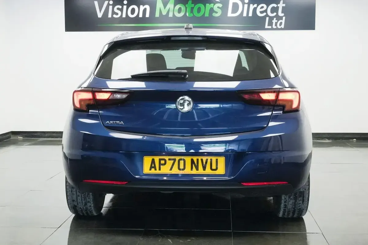 Used Vauxhall Astra SRi 145 HP (106 kW) 2020 Blue Hatchback