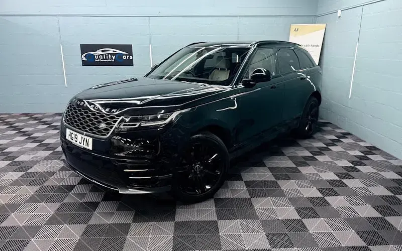Used Land Rover Range Rover Velar SE Dynamic 179 HP (131 kW) 2020 SUV