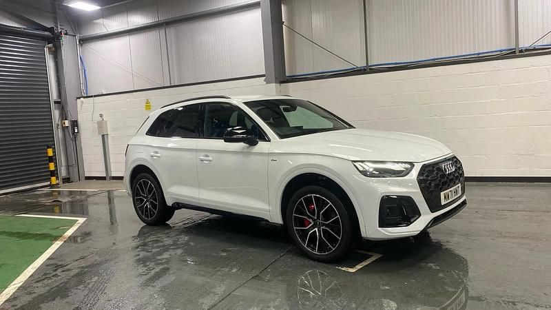 White Used 2021 Audi Q5 SUV | £34,998 (Fair price) - Image 1/3