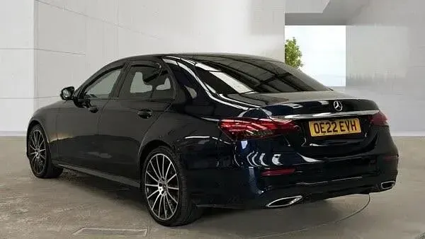 Used Mercedes E200 AMG line 2022 Blue Sedan