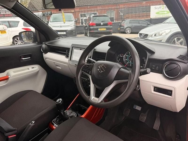 Used Suzuki Ignis SZ-T 90 HP (66 kW) 2017 Orange SUV