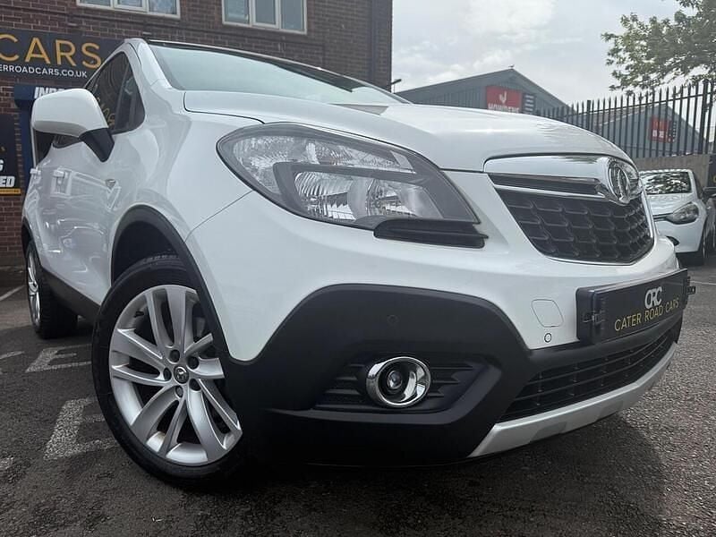 White Used 2016 Vauxhall Mokka S SUV | £6,450 (Fair price) - Image 1/4