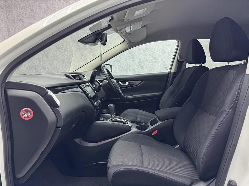 Used Nissan Qashqai N-Connecta 2016 White SUV
