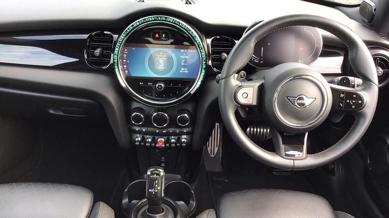 Usado Mini Cooper S Sport 192 CV (141 kW) 2023 Negro Utilitario