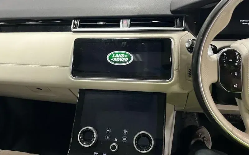 Used Land Rover Range Rover Velar HSE 241 HP (177 kW) 2020 Grey SUV