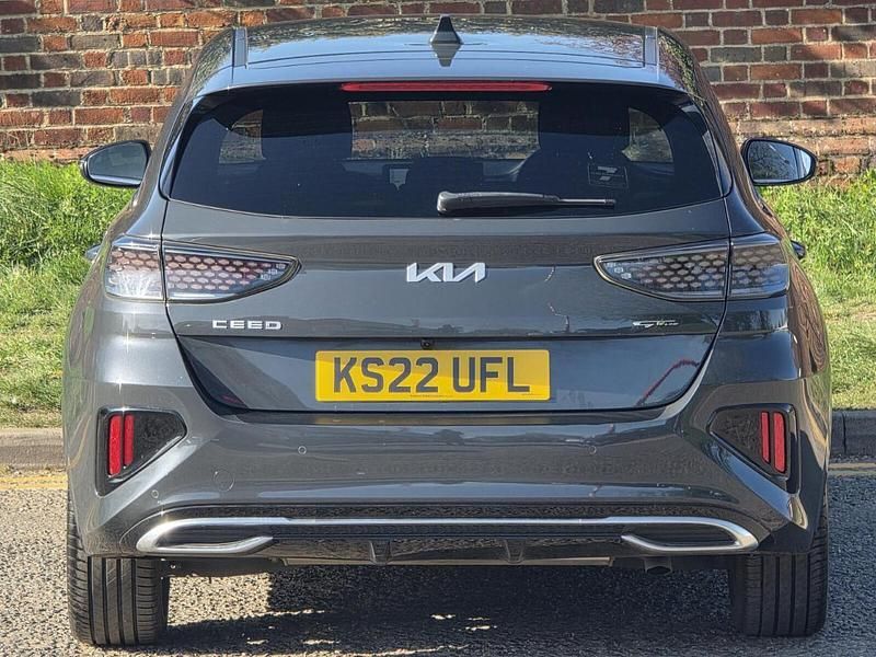 Used Kia Ceed GT-Line 158 HP (116 kW) 2022 Grey Hatchback