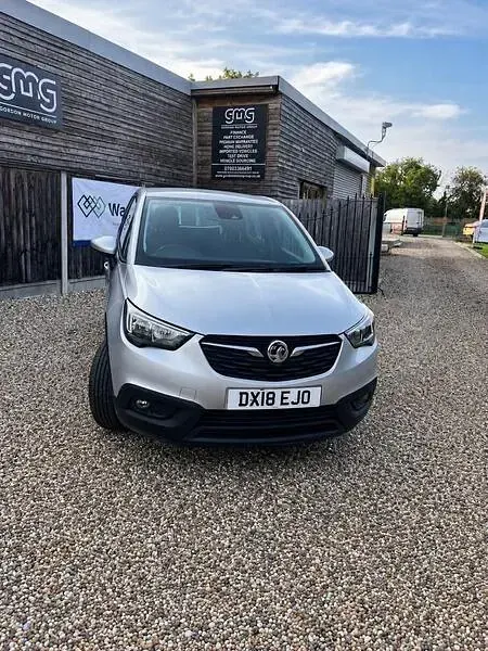 Used Vauxhall Crossland X 81 HP (59 kW) 2018 Silver SUV