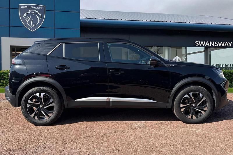 Used Peugeot 2008 GT 129 HP (94 kW) 2023 Black SUV