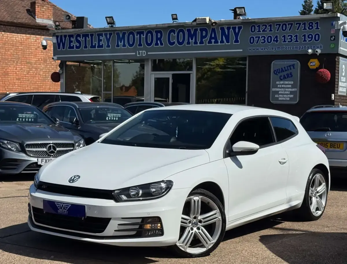 Used VW Scirocco R-line 184 HP (135 kW) 2017 White Coupe