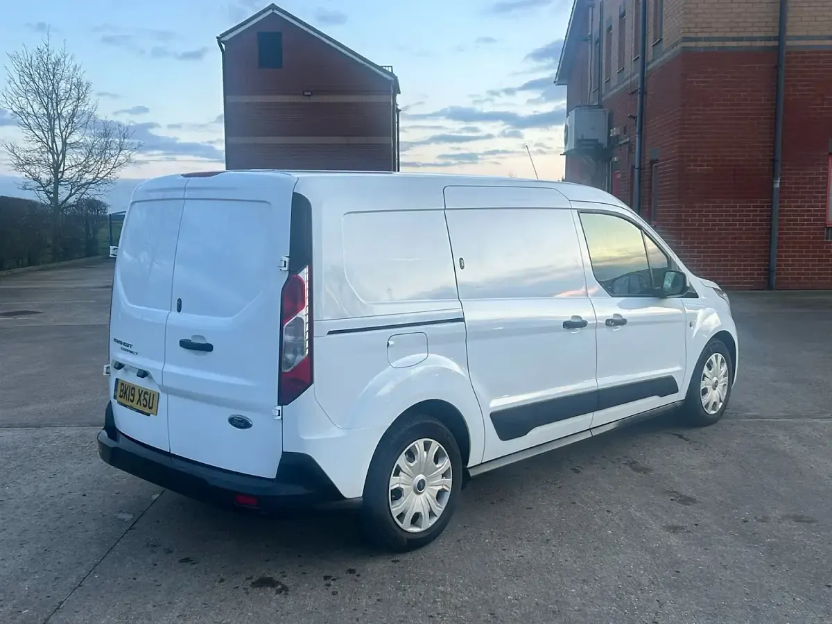 Used Ford Transit Connect Trend 120 HP (88 kW) 2019 White MPV