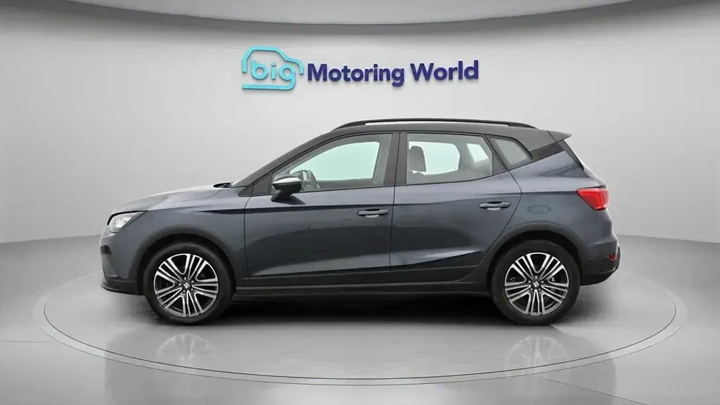 Używany Seat Arona SE 95 KM (69 kW) 2022 Szary SUV