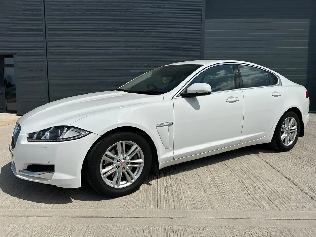 Used Jaguar XF Luxury 2012 White Sedan