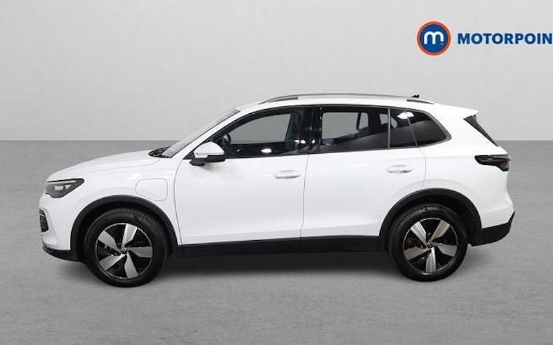 Usado VW Tiguan Match 204 HP (150 kW) 2025 Branco SUV