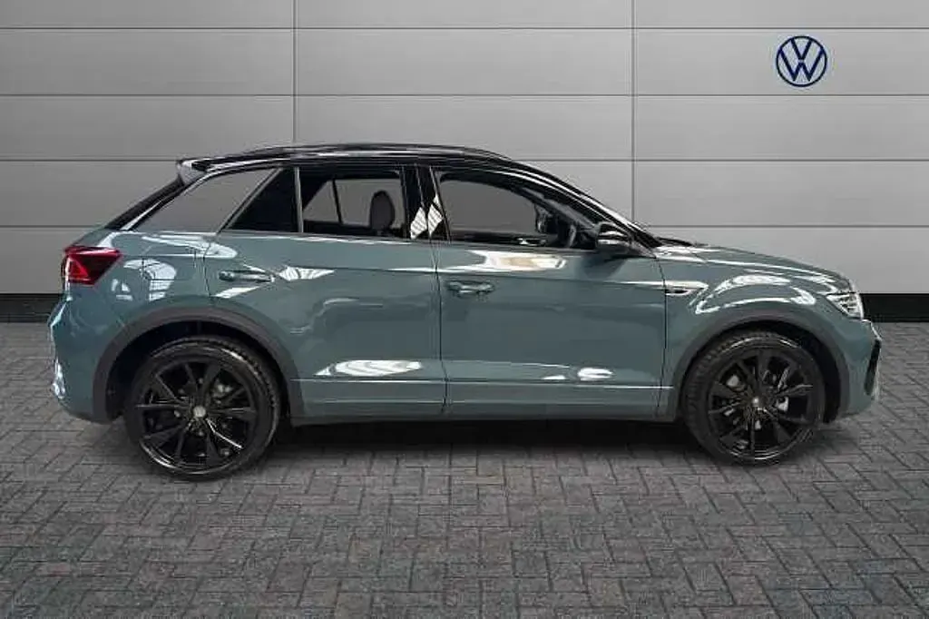 Used VW T-Roc Black Edition 150 HP (110 kW) 2025 Blue SUV