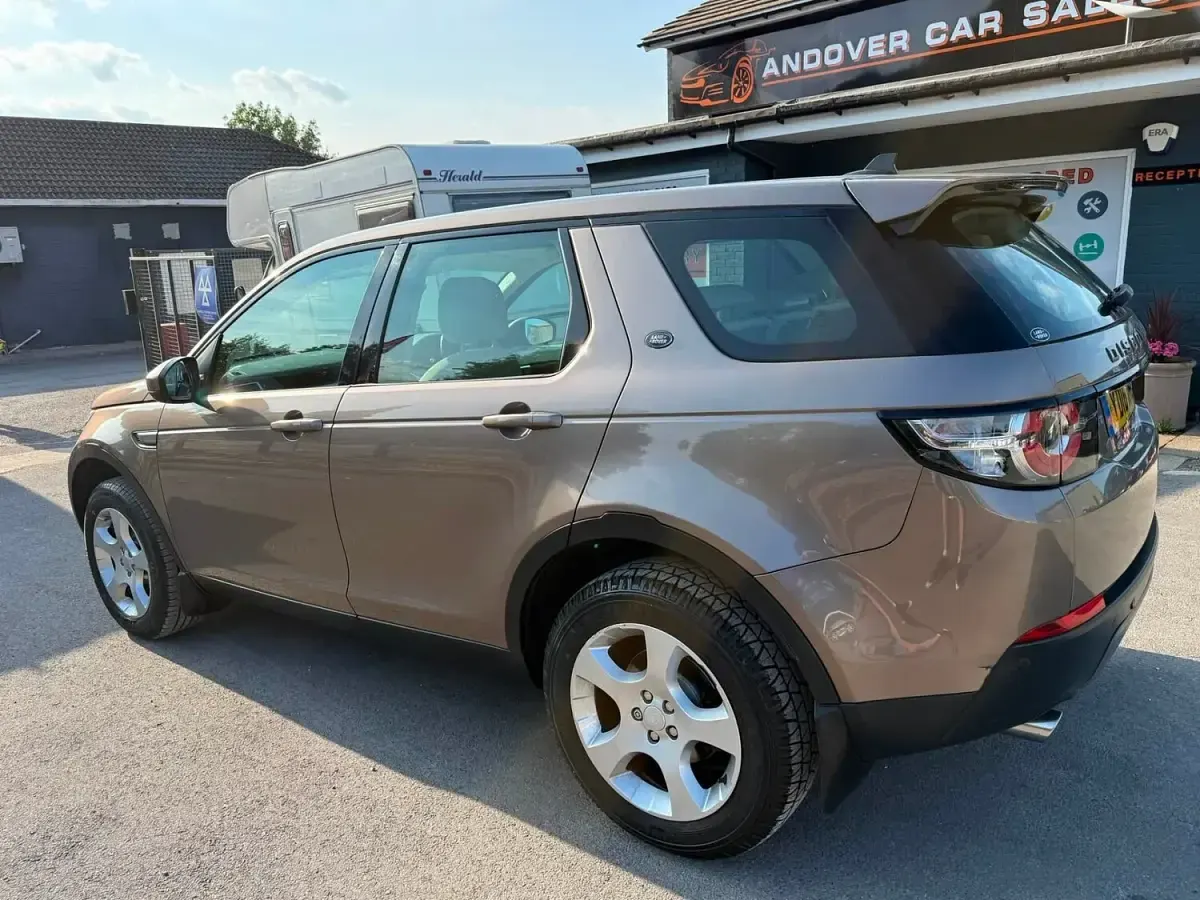 Used Land Rover Discovery Sport SE 2016 Brown SUV